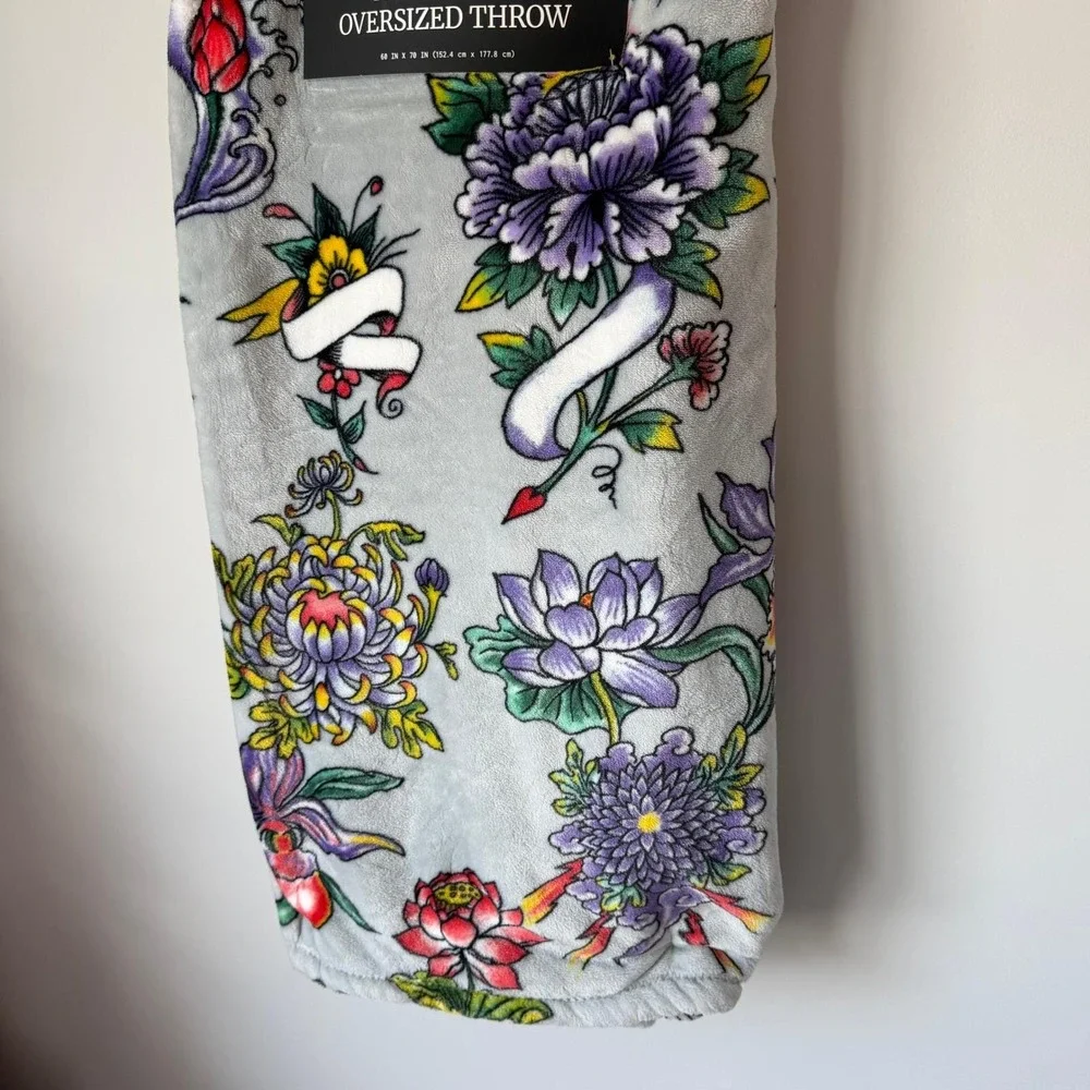 New Ed Hardy Grey Throw Blanket 60x70 Floral Flower Roses Purple Gothic Y2K Red